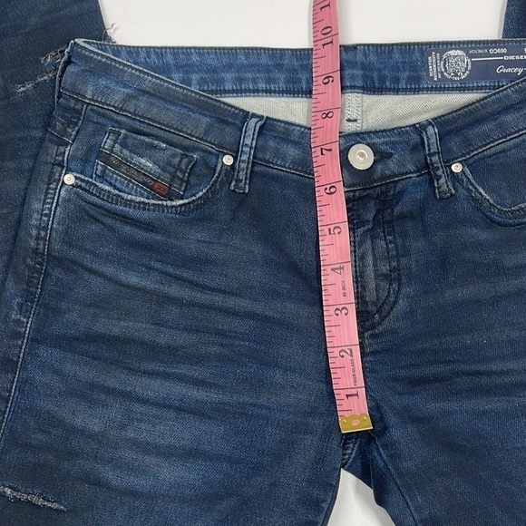 Diesel Gracey-Ne Dark Wash Skinny Jeans Low Rise Size 25 Distressed - Picture 9 of 10